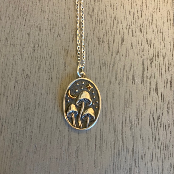 Mushroom pendant - Picture 1 of 5